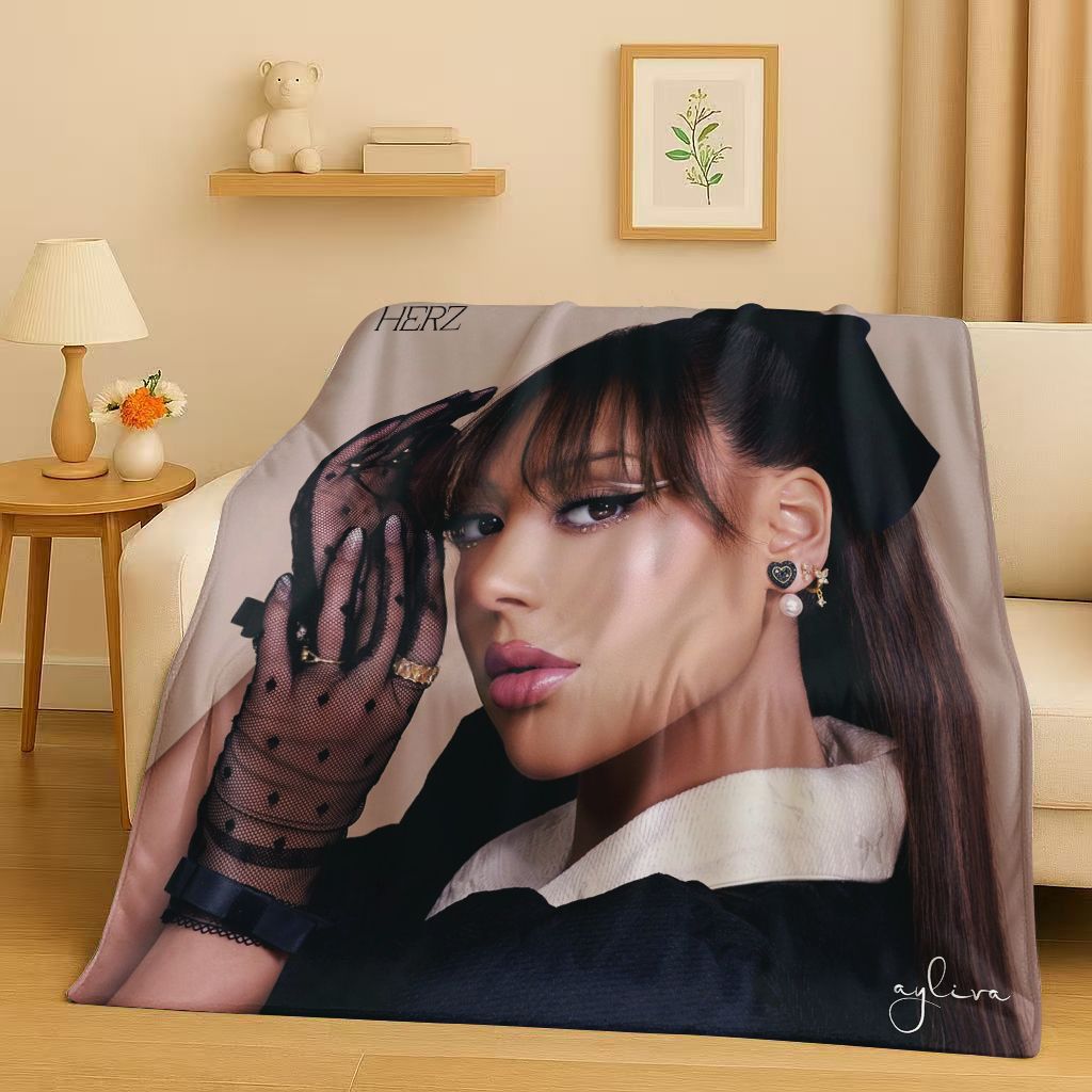 Fashion Pop Singer Ayliva Lieb - Home Textiles Classic Fashion recension och pris